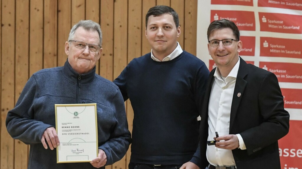 Ehrung f&uuml;r Benno Bohne - 30 Jahre Vorsitzender des SC Olpe